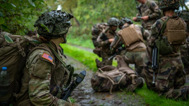 Cadette étrangère intégrée au sein de l'ESM 2