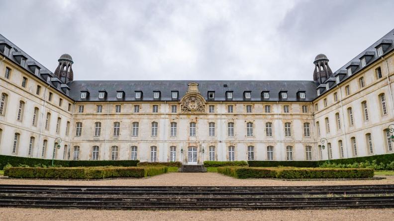 Vue perspective du bâtiment central