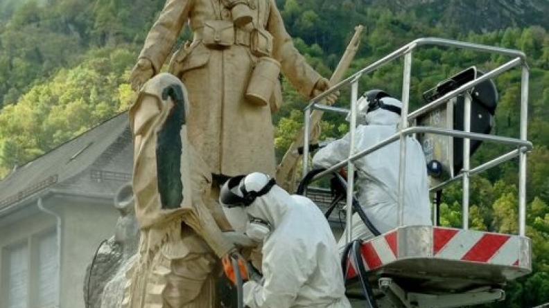 Renovation du monument aux morts de Laruns