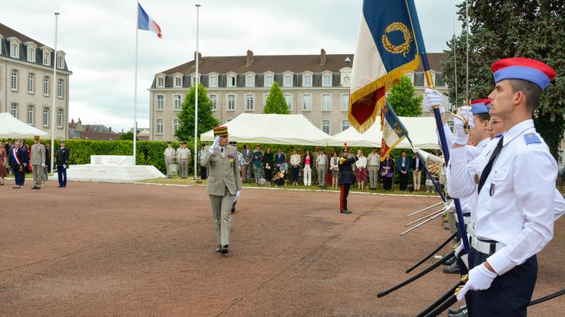 Adieu aux armes du GDI Chatillon