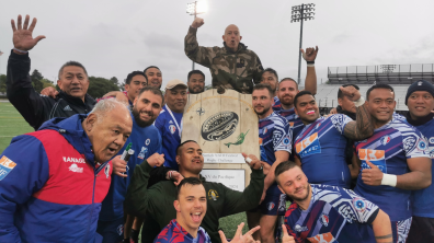 Remise du trophée par le Général LAVIGNE