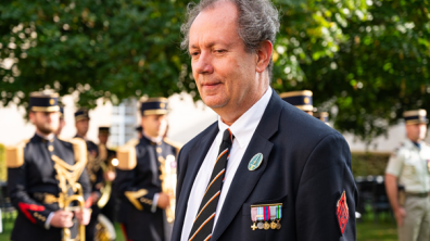 M. Jean-René Van der Plaetsen lors de la remise de sa décoration