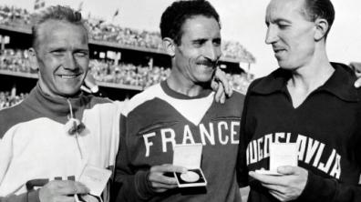 L’or olympique du marathon aux JO de Melbourne, 01/12/1956.