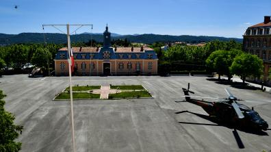 place d'armes avec hélico