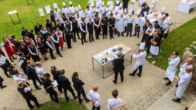 Briefing des équipes avant le dîner