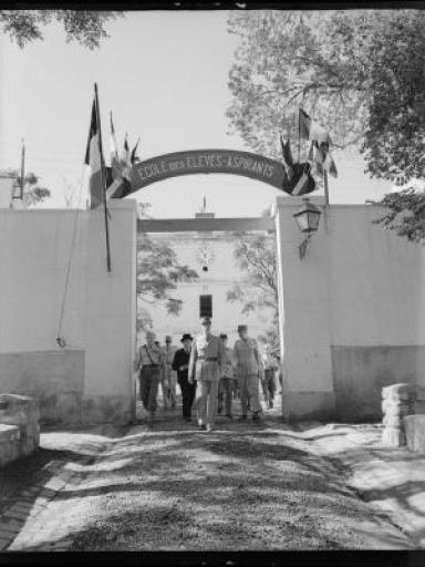 Visite du général de Gaulle à l'école de Cherchell © EMD