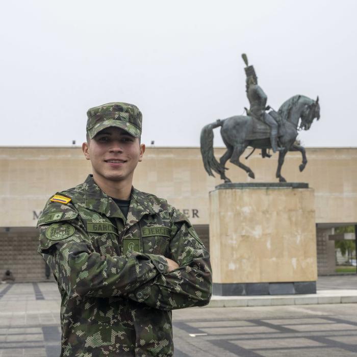 EO Juan, cadet colombien au sein du 2e bataillon de l'ESM