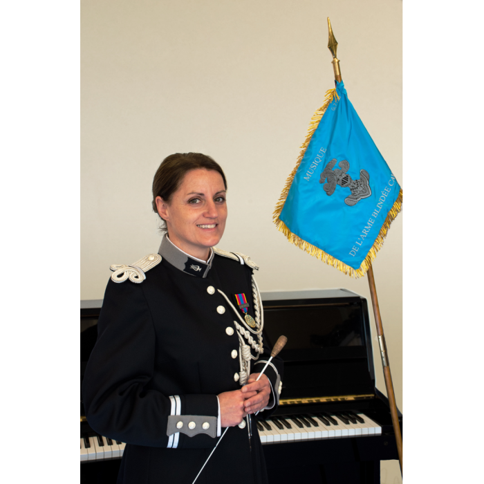 Madame Stéphanie Lochet Chef de musique de l'Arme Blindée Cavalerie 